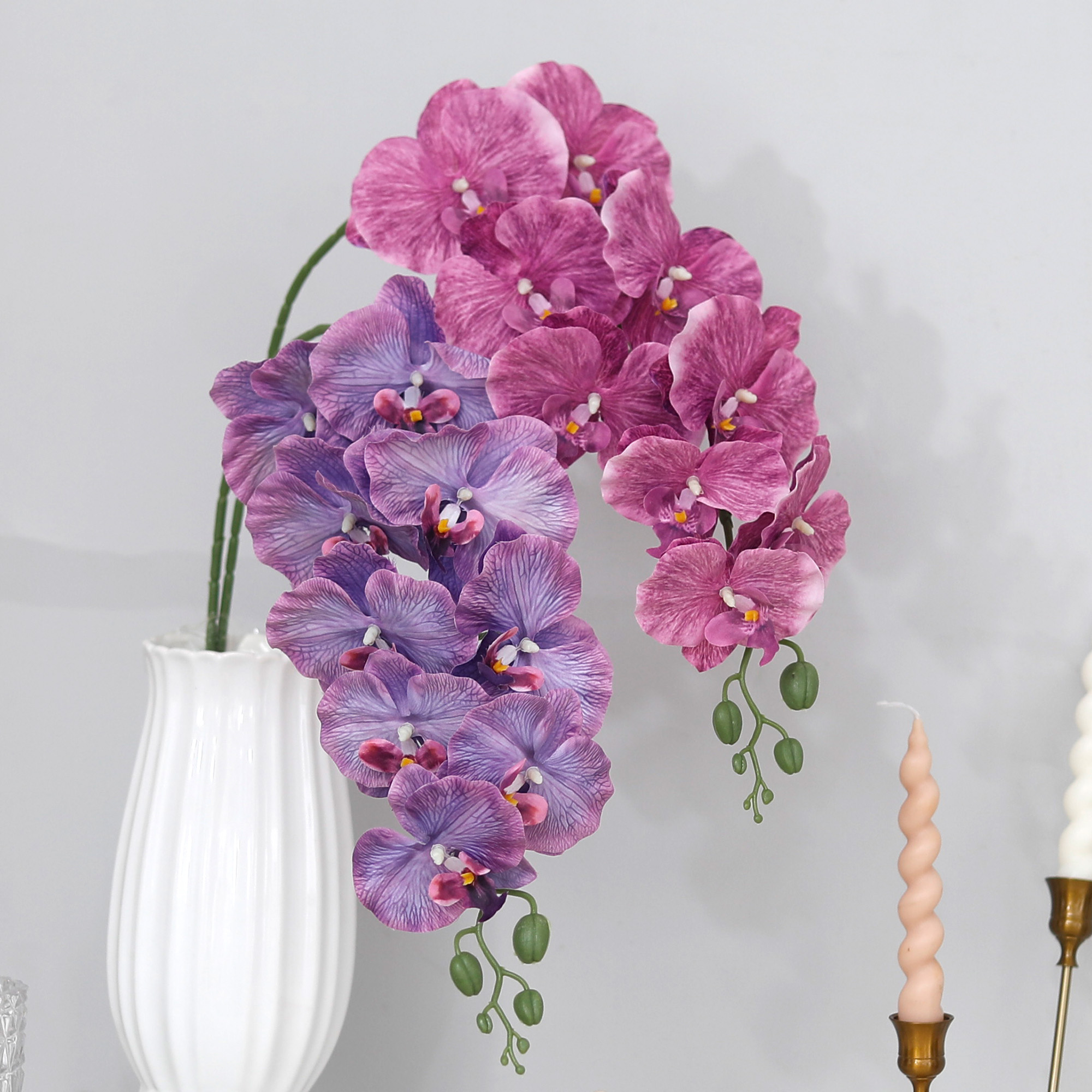 Long Branch Butterfly Orchids  - Christmas Wreath Fake recensione e prezzo