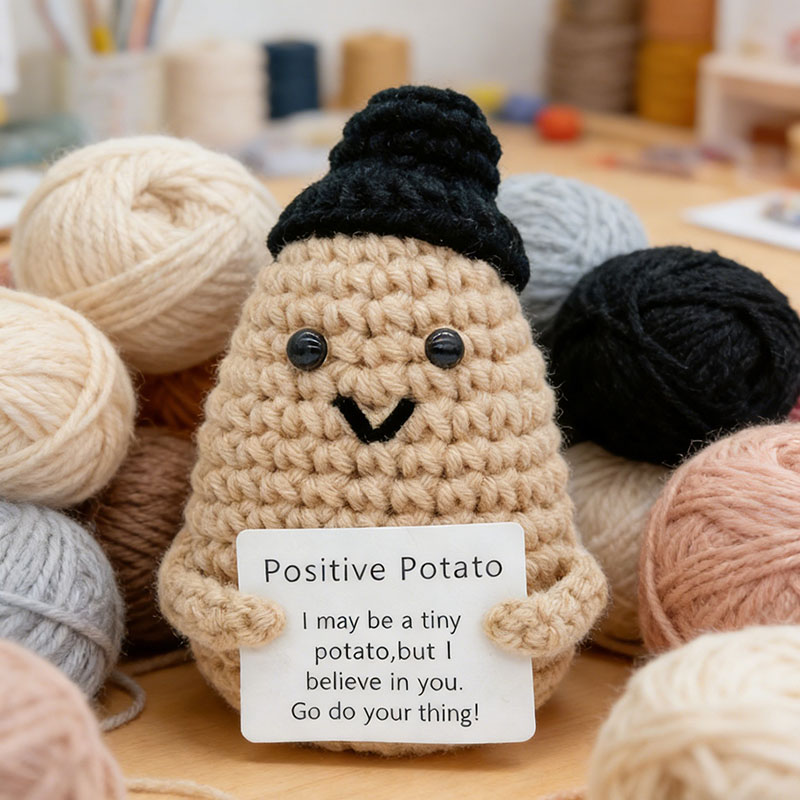 Cute Positive Potato Crochet D - Santa Hat Plush recensione e prezzo