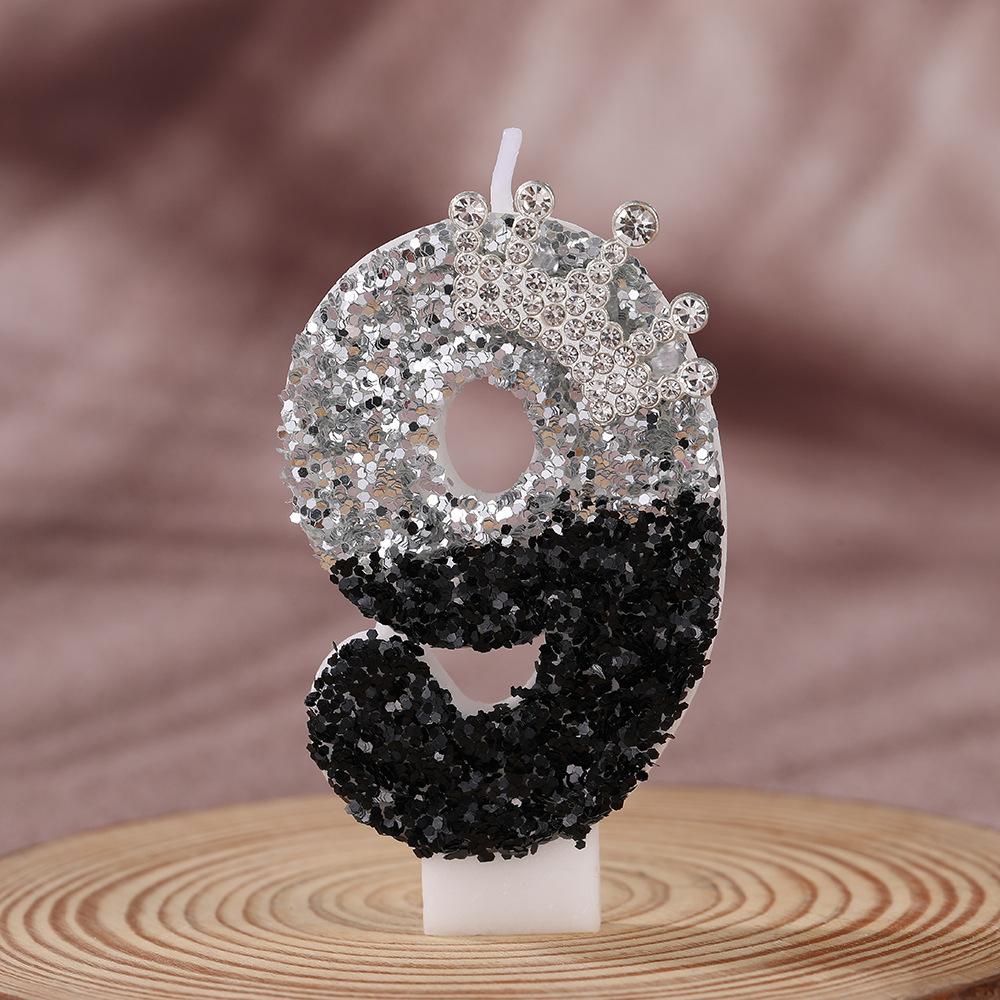 Black Silver Gradient Crown Ha - Holiday Candle Set recensione e prezzo